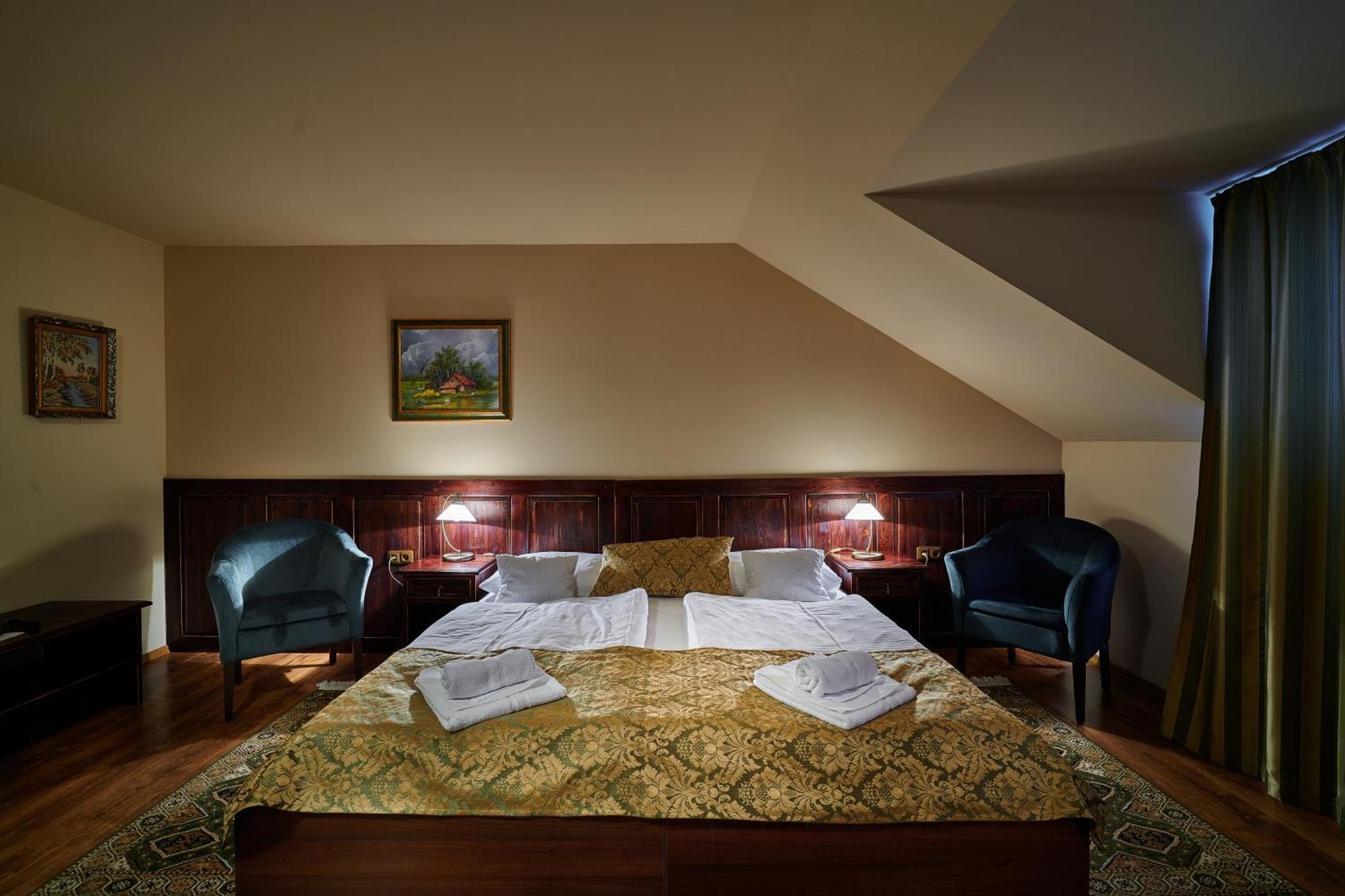 St Peter Vini Hotell Svaty Peter Exteriör bild